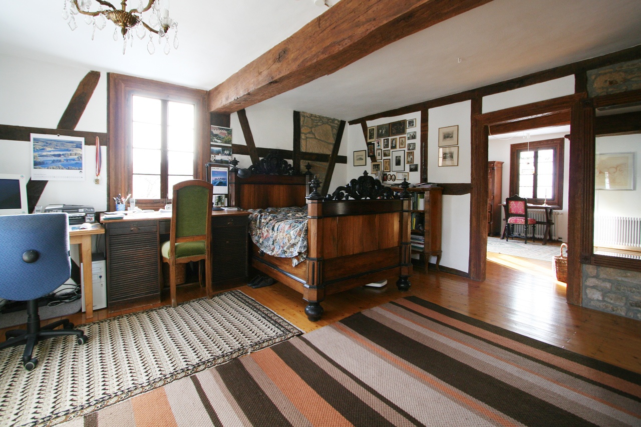 bedroom, upper floor